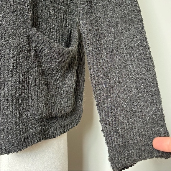 Code x Mode Charcoal gray V-Neck Boucle Knit Cardigan Sweater, size XS - Picture 4 of 16